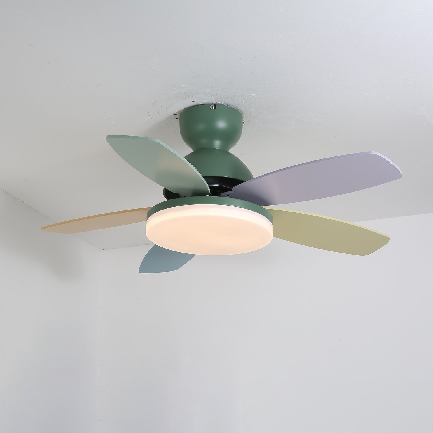 Ventilatore da soffitto con luce Liavela