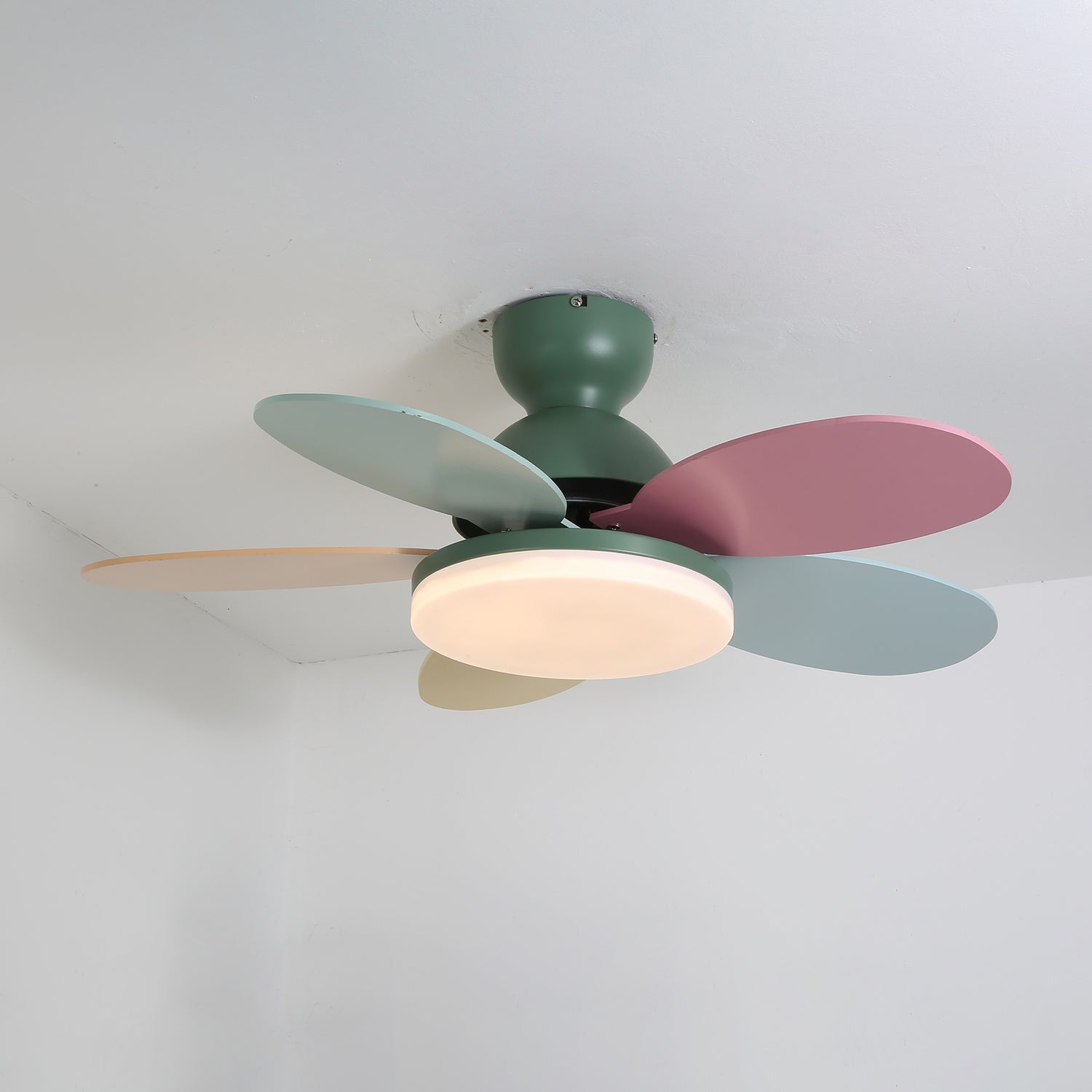 Ventilatore da soffitto con luce Liavela