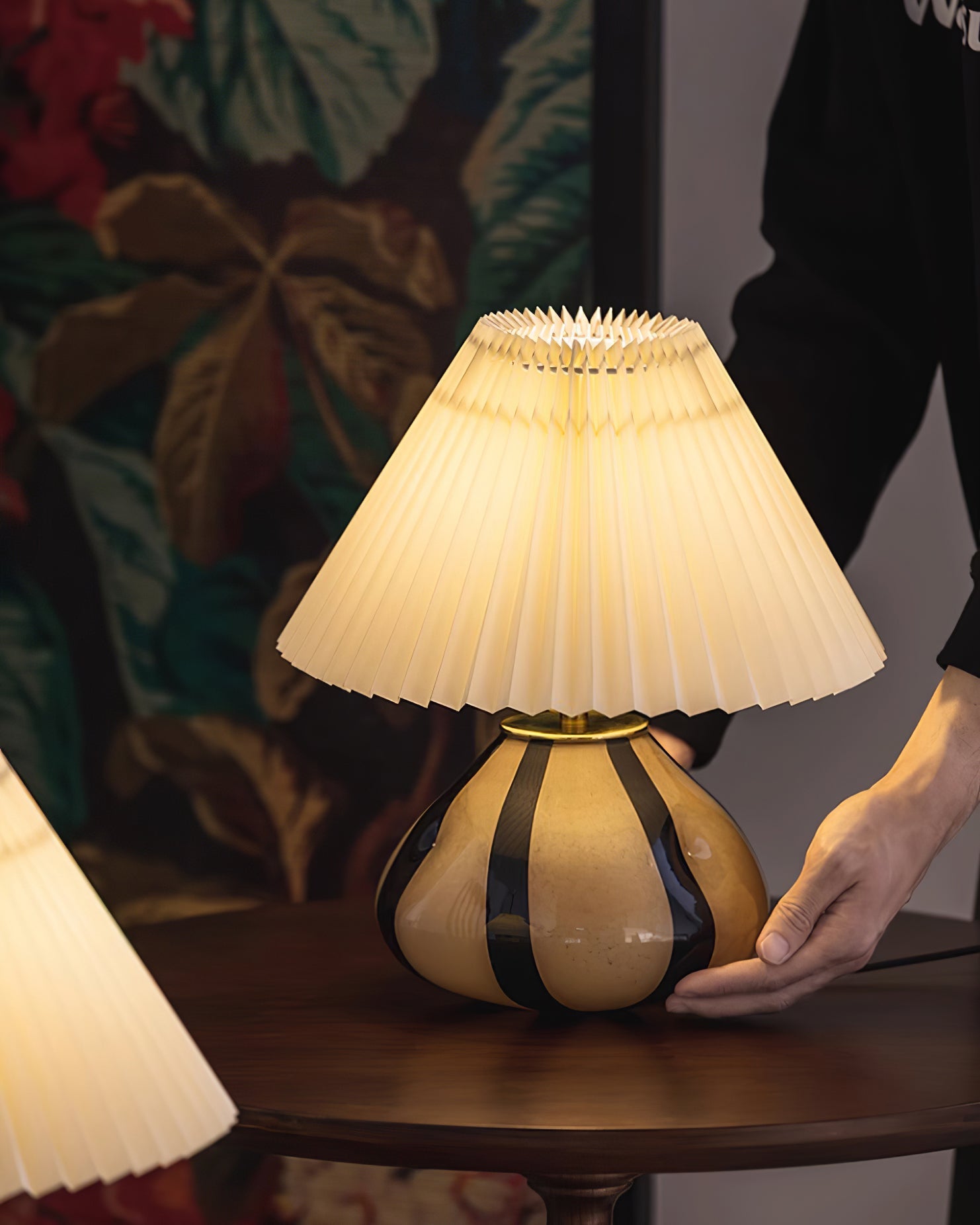 Lampada da tavolo plissettata Sanino