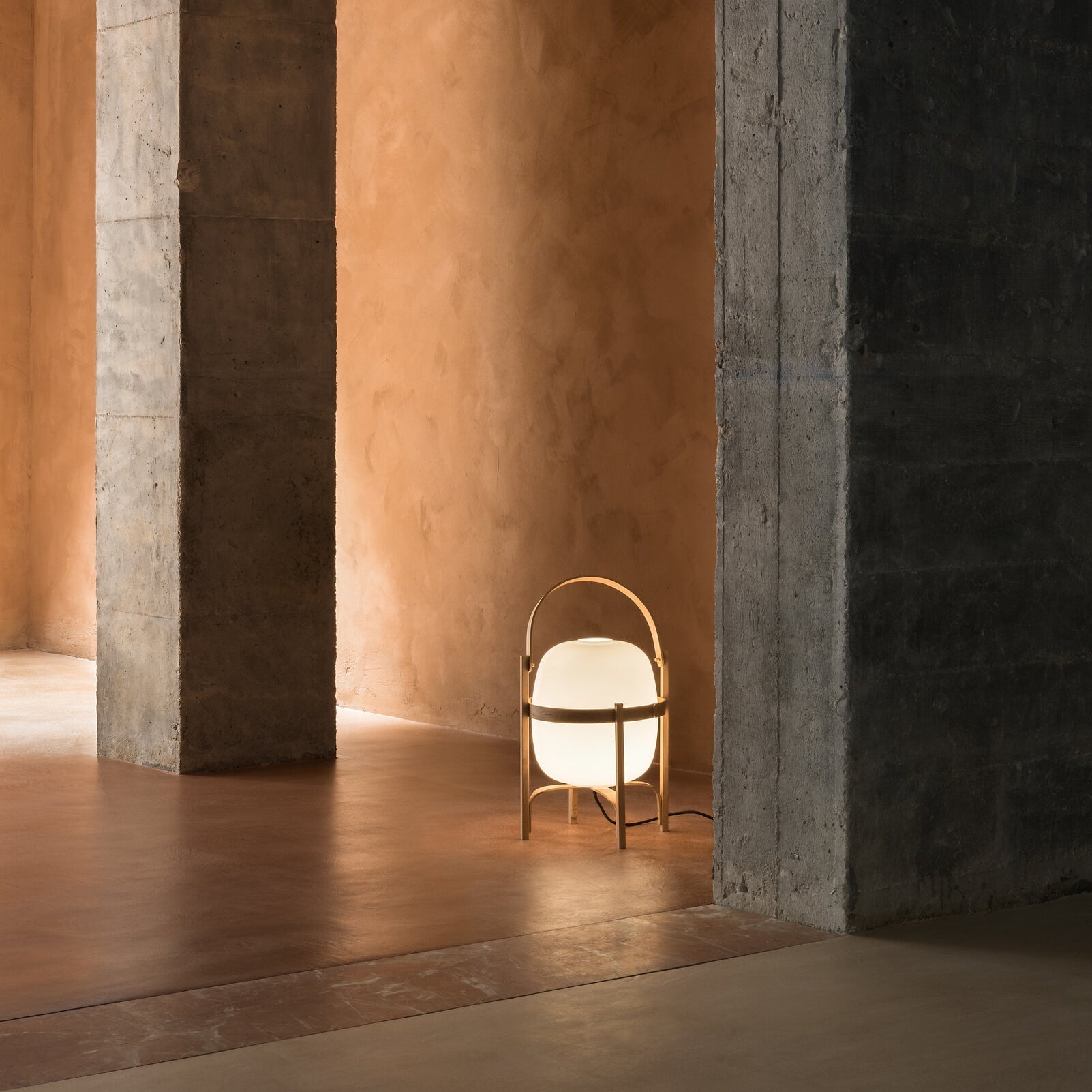 Lampada da tavolo lanterna Rialera