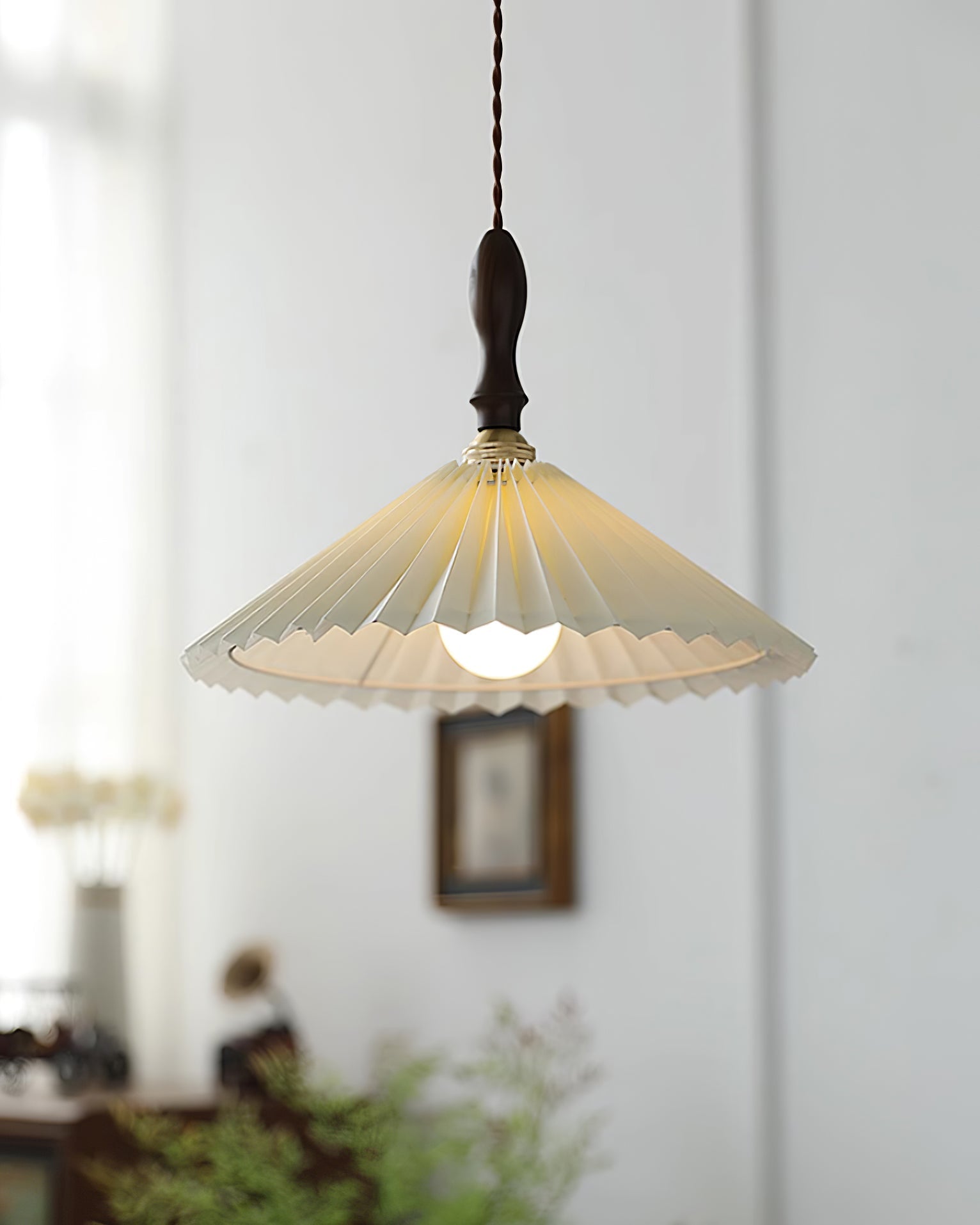 Lampada a sospensione plissettata Lavelale