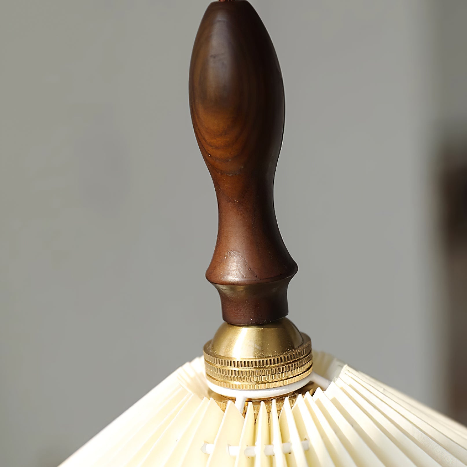 Lampada a sospensione plissettata Lavelale