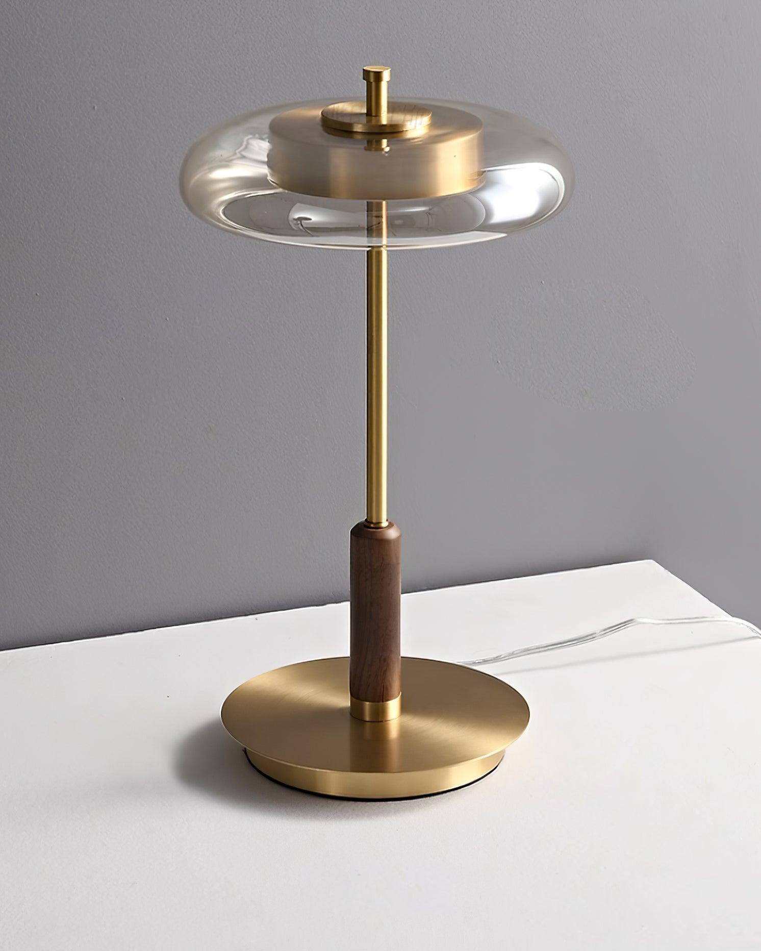 Lampada da tavolo Nelineno