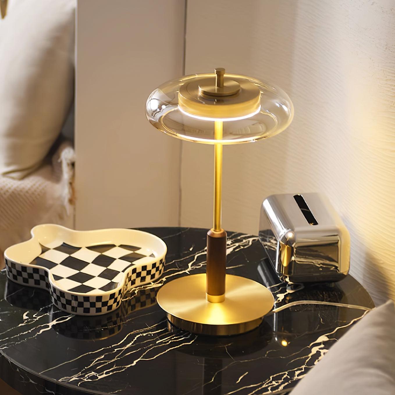 Lampada da tavolo Nelineno