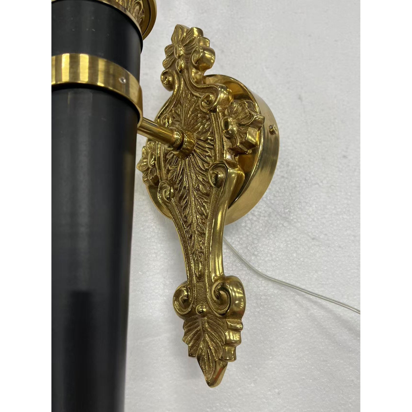Applique da parete a torcia Zaliri