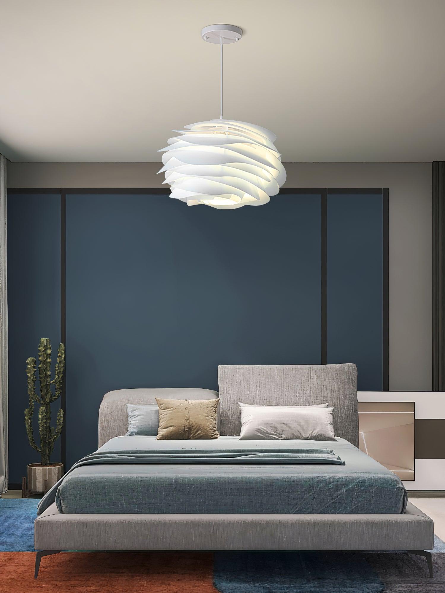 Lampada a sospensione floreale Nerara
