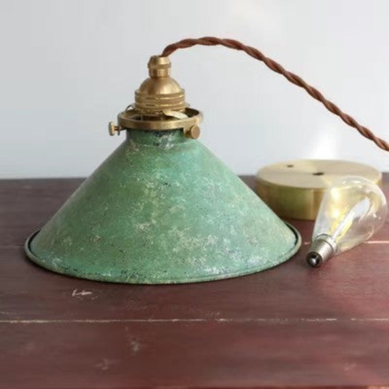 Lampada a sospensione conica Perinena