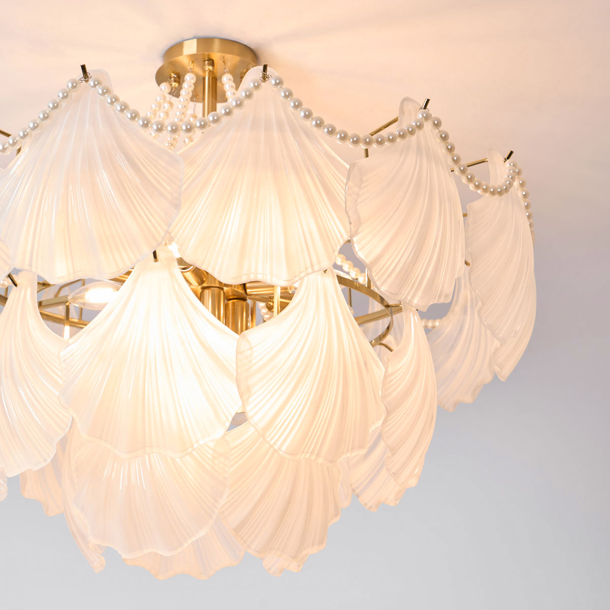 Scallop Shell Chandelier – detail 21