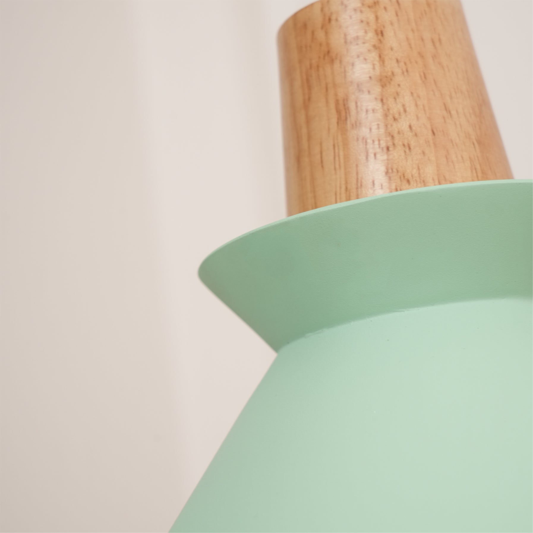 Lampada a sospensione conica Ferami