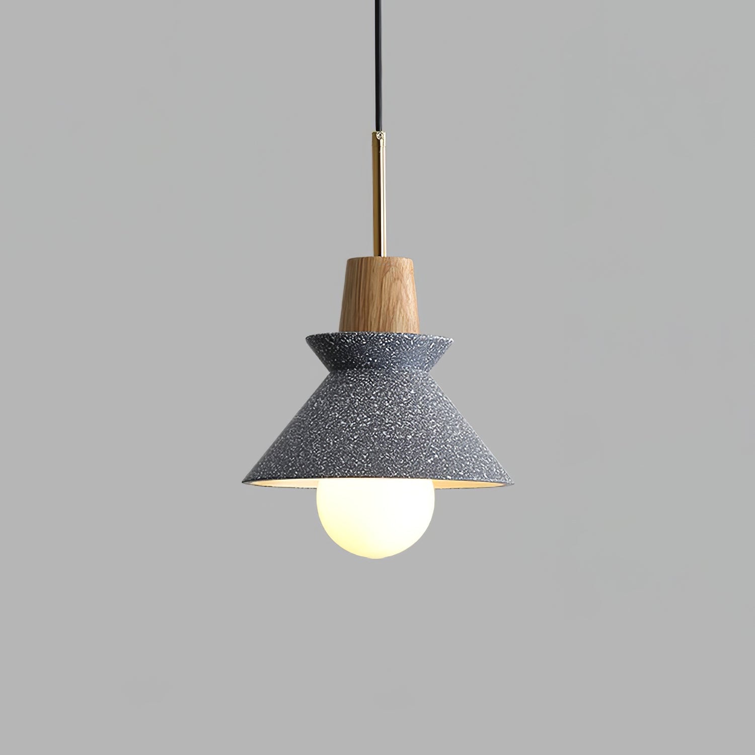 Lampada a sospensione conica Ferami