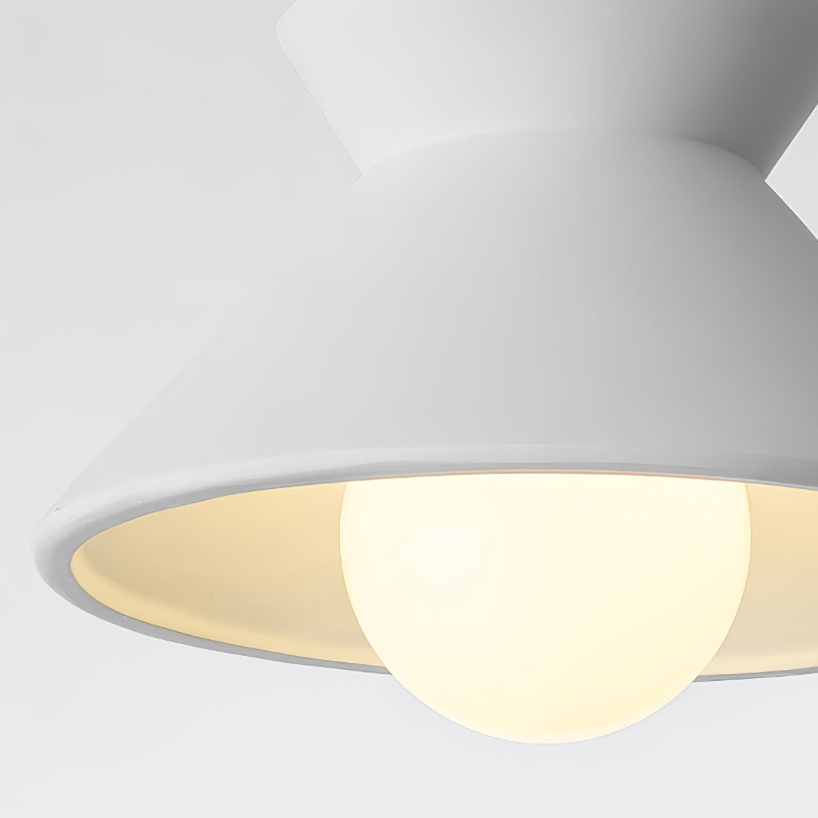 Lampada a sospensione conica Ferami