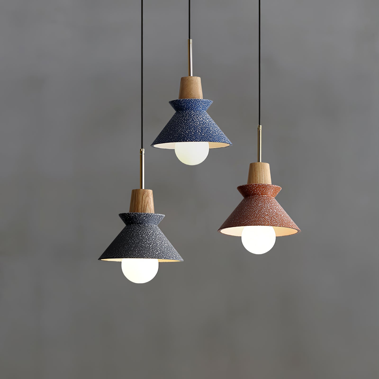 Lampada a sospensione conica Ferami