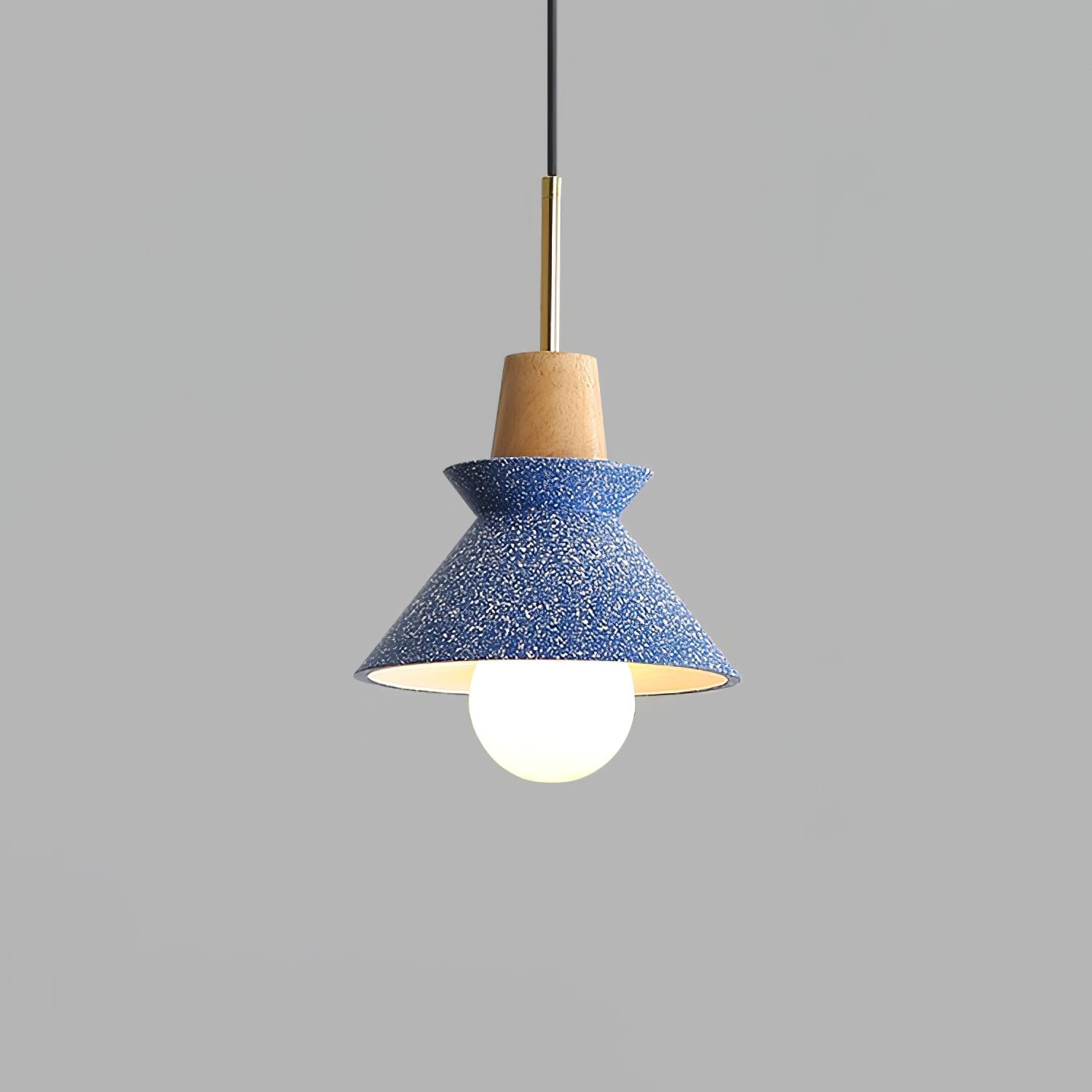 Lampada a sospensione conica Ferami