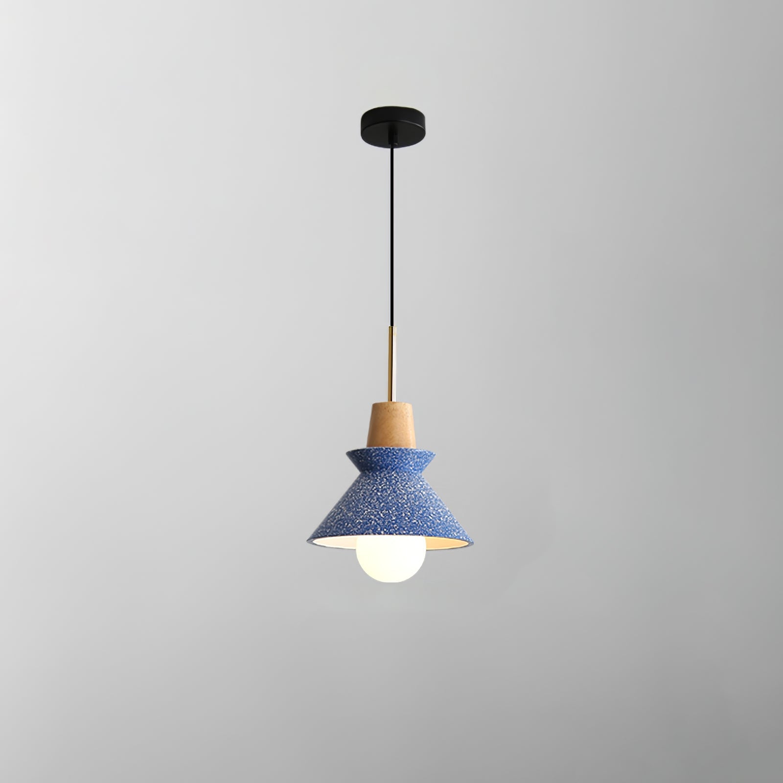 Lampada a sospensione conica Ferami