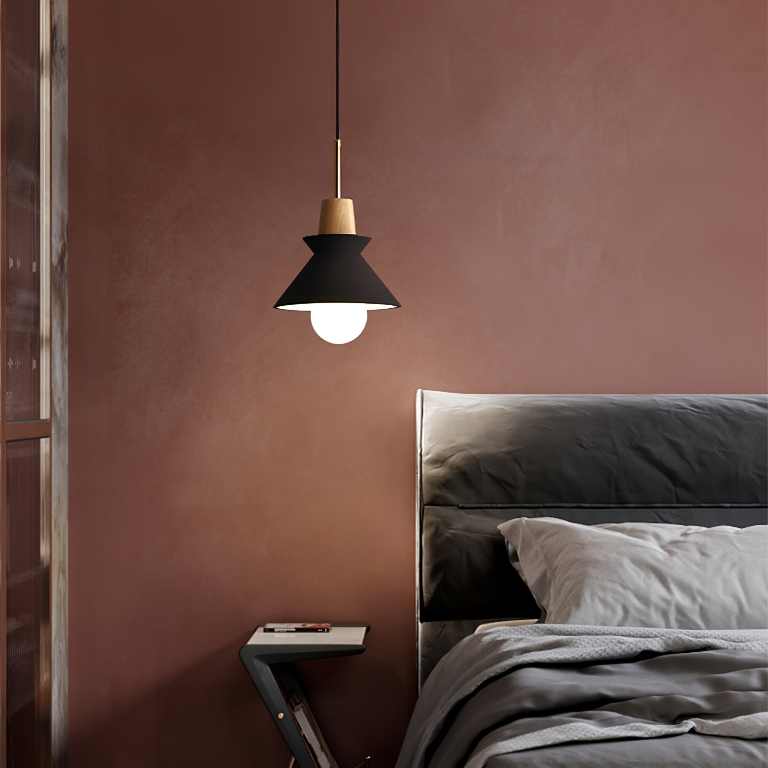 Lampada a sospensione conica Ferami