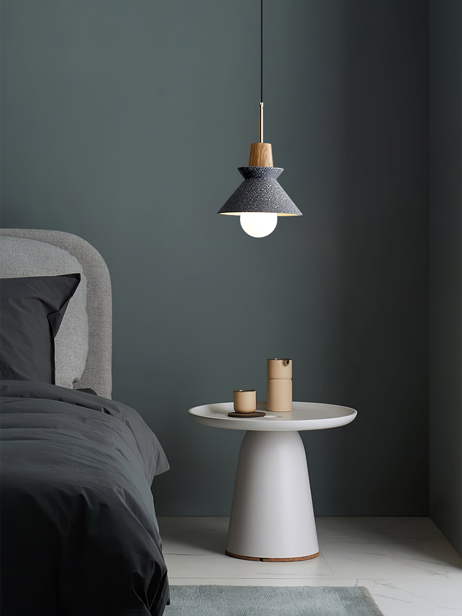 Lampada a sospensione conica Ferami