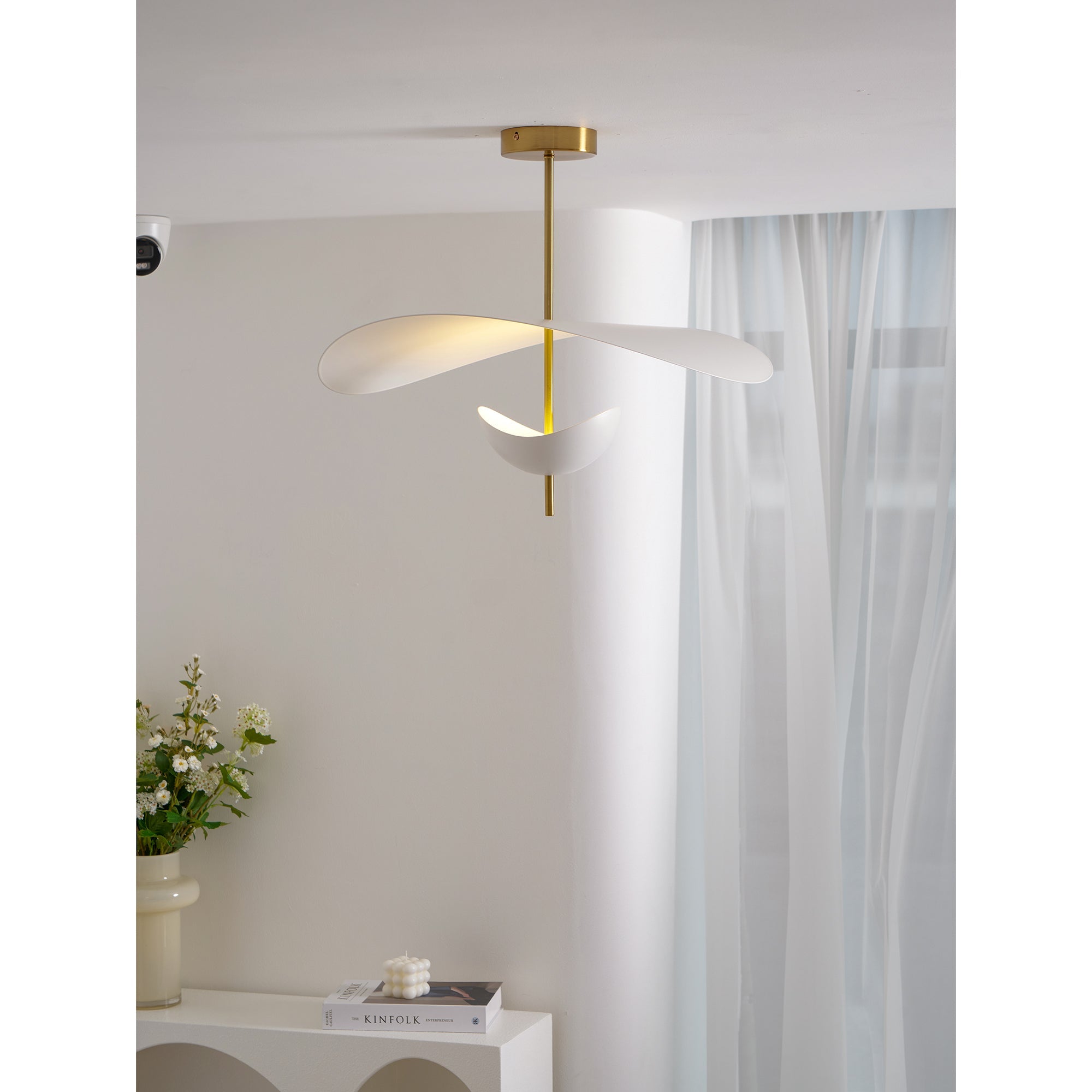 Lampada a sospensione scultorea Envera