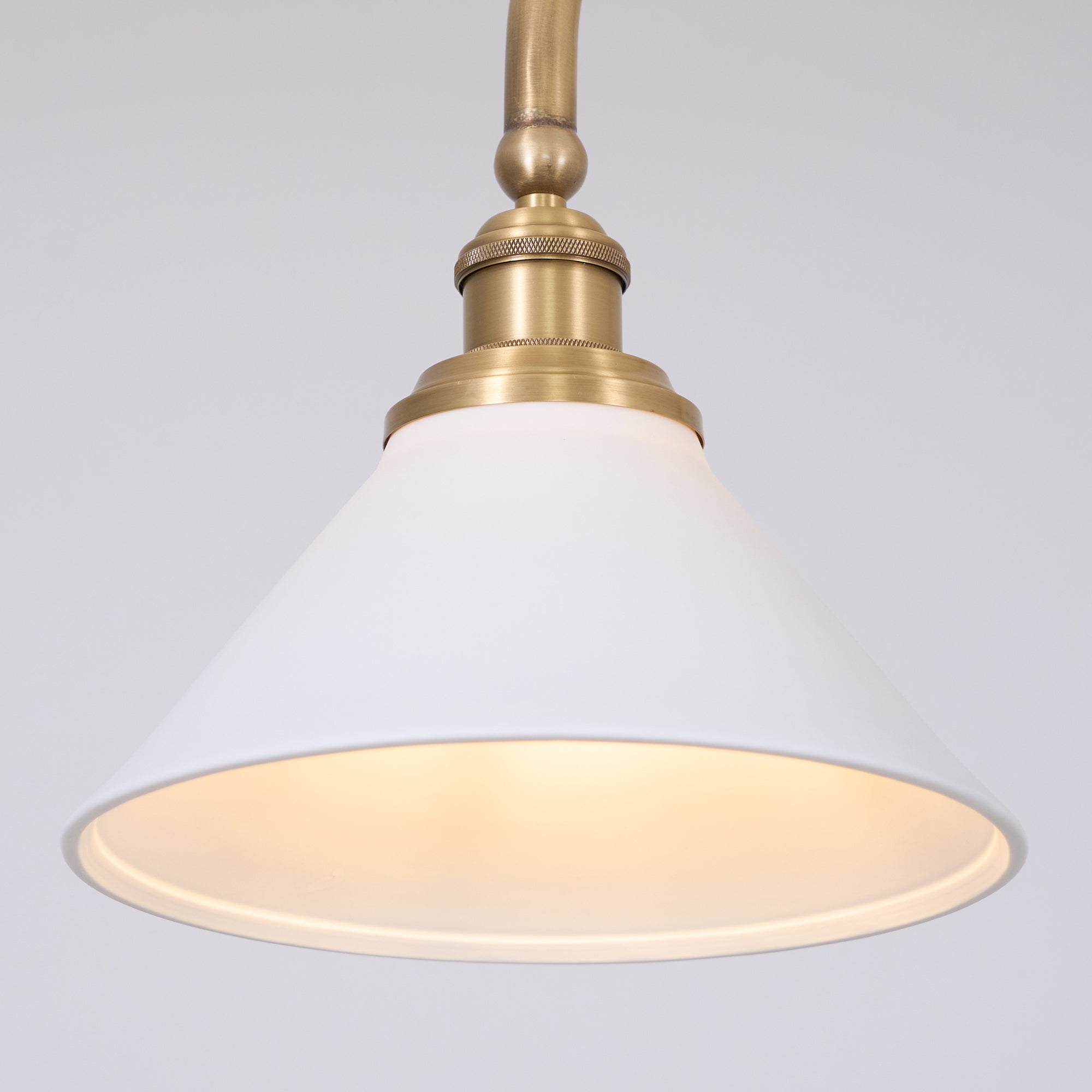 Lampada a sospensione lineare Pervelale