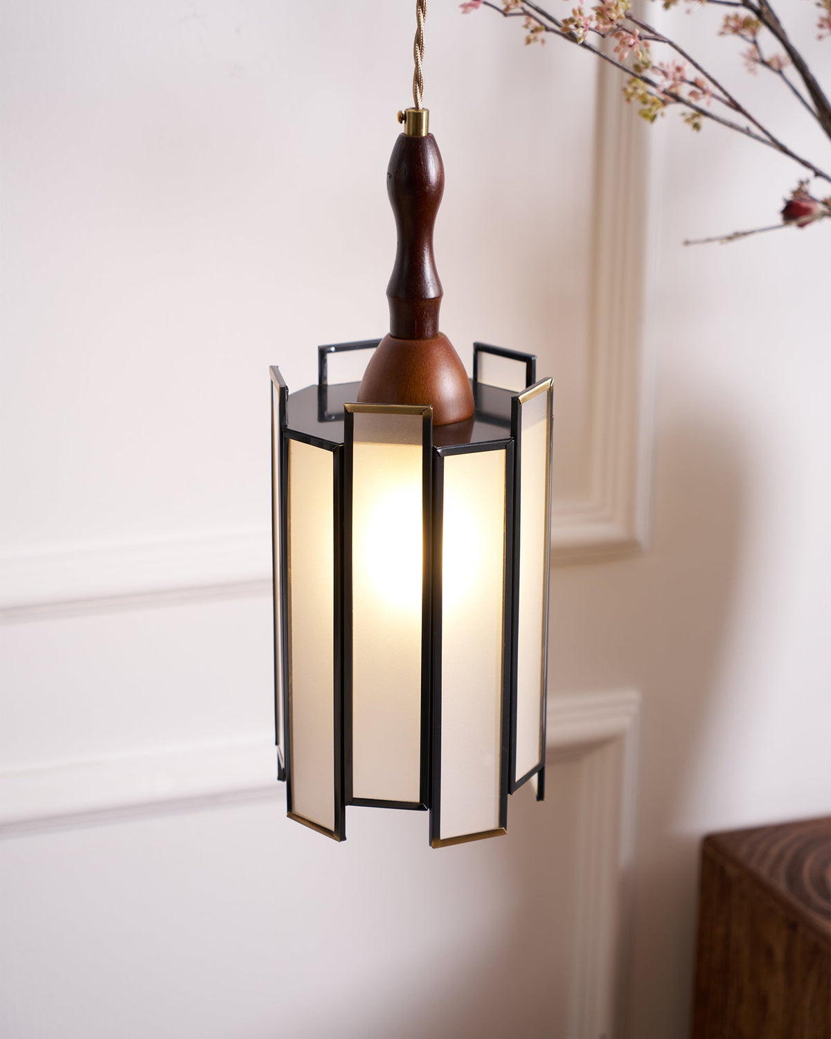 Tiffany Stained Glass Pendant Lamp - Vakkerlight