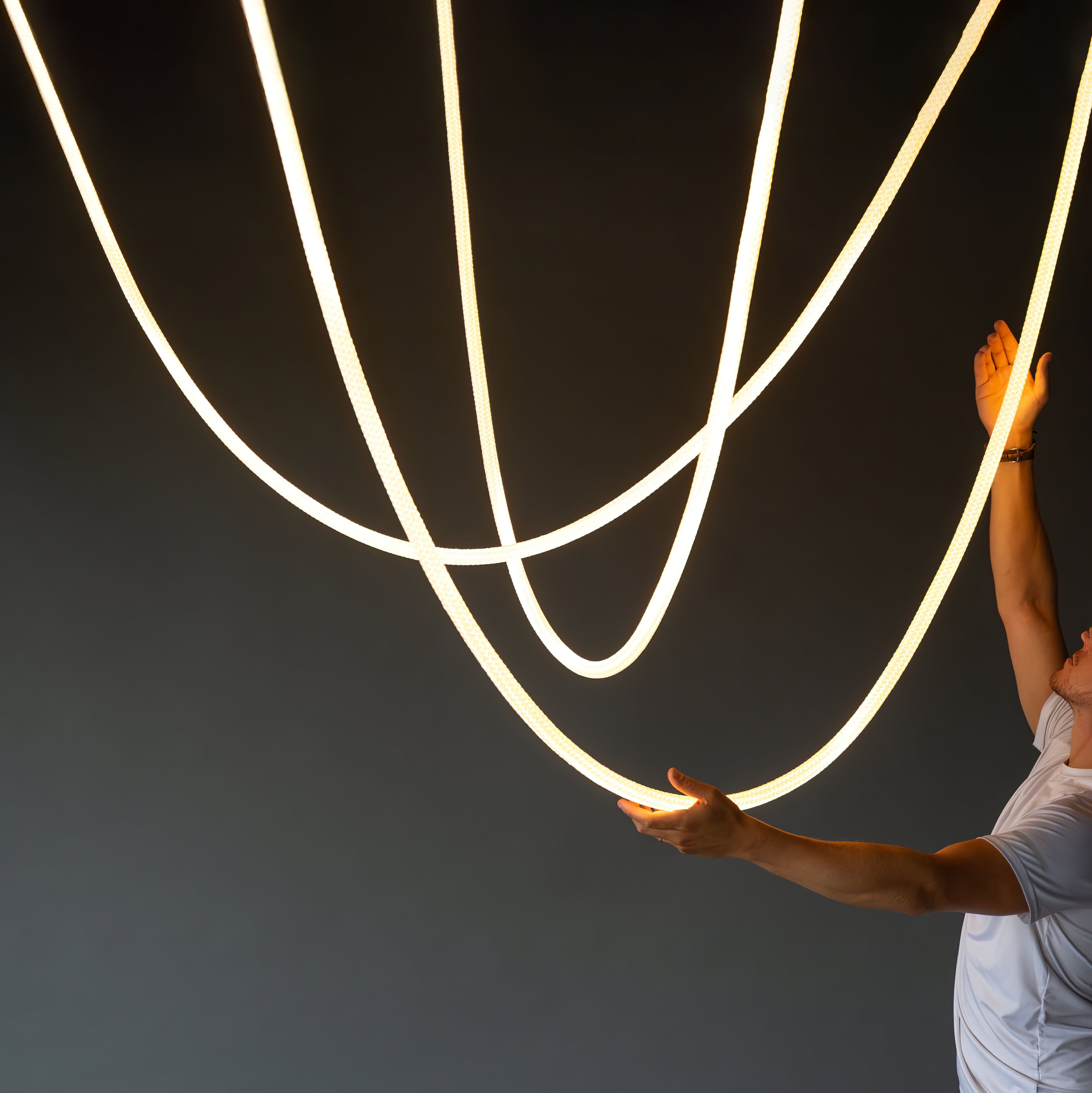 Lampada a sospensione flessibile Nelanoa
