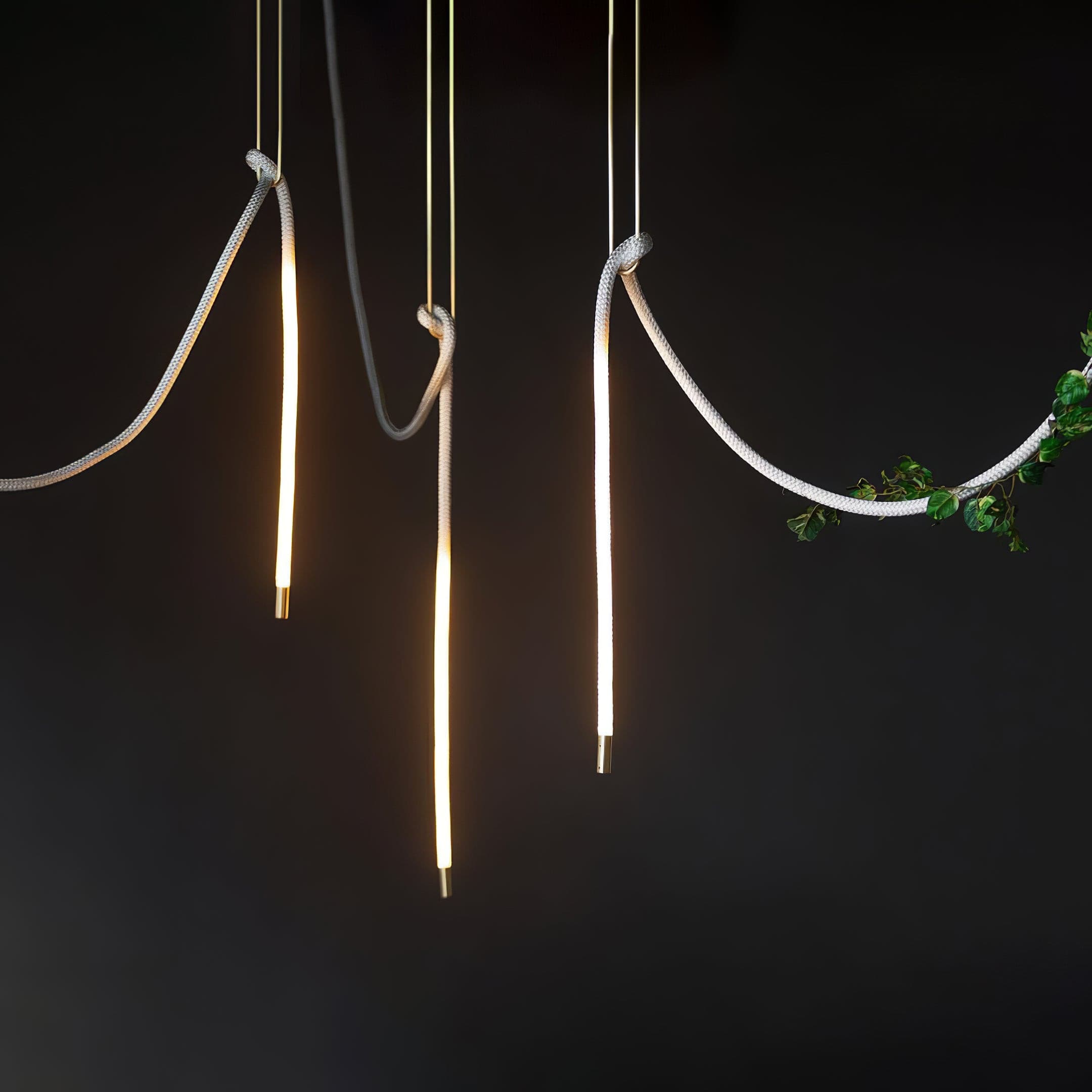 Lampada a sospensione flessibile Nelanoa