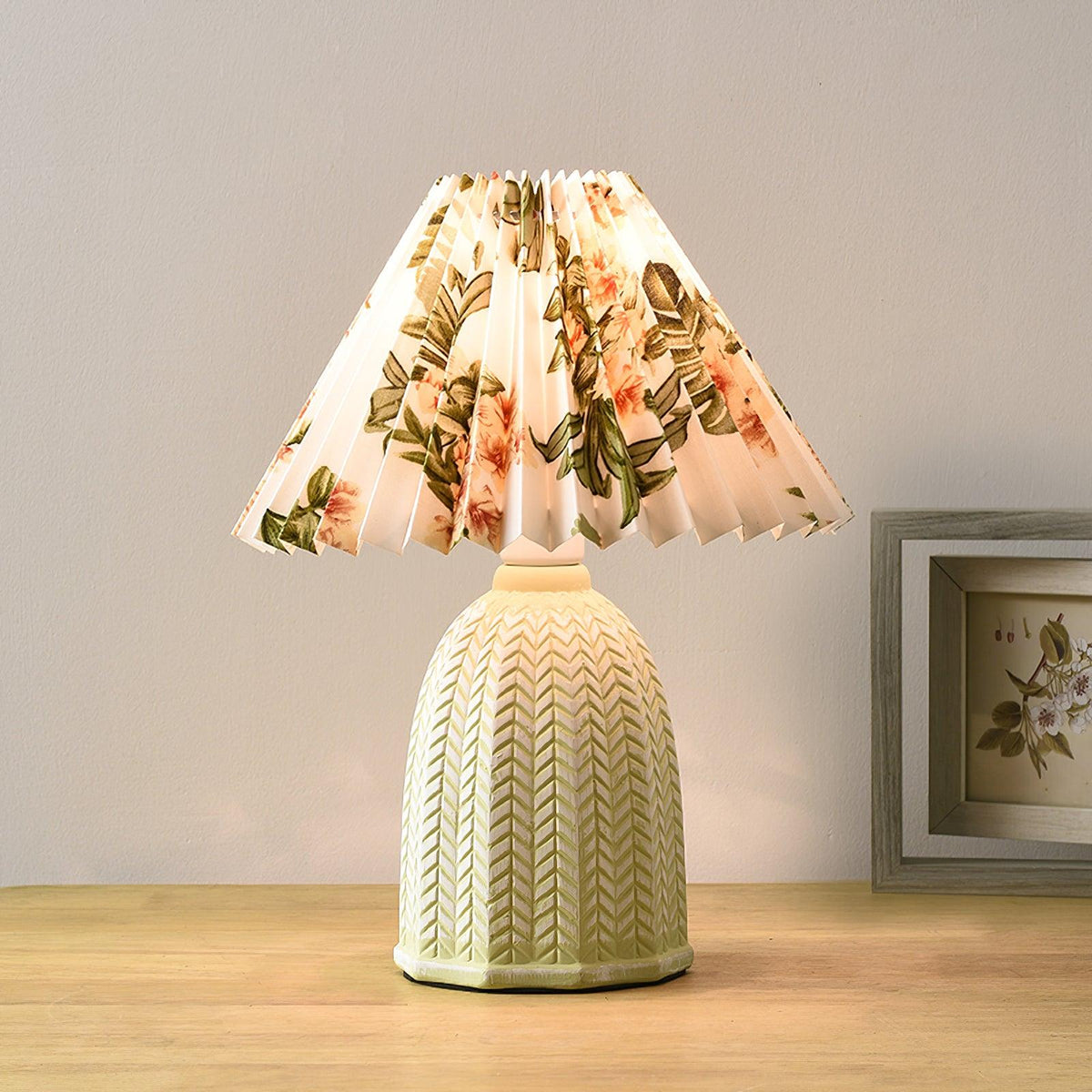 Vintage Pleated Table Lamp – detail 2