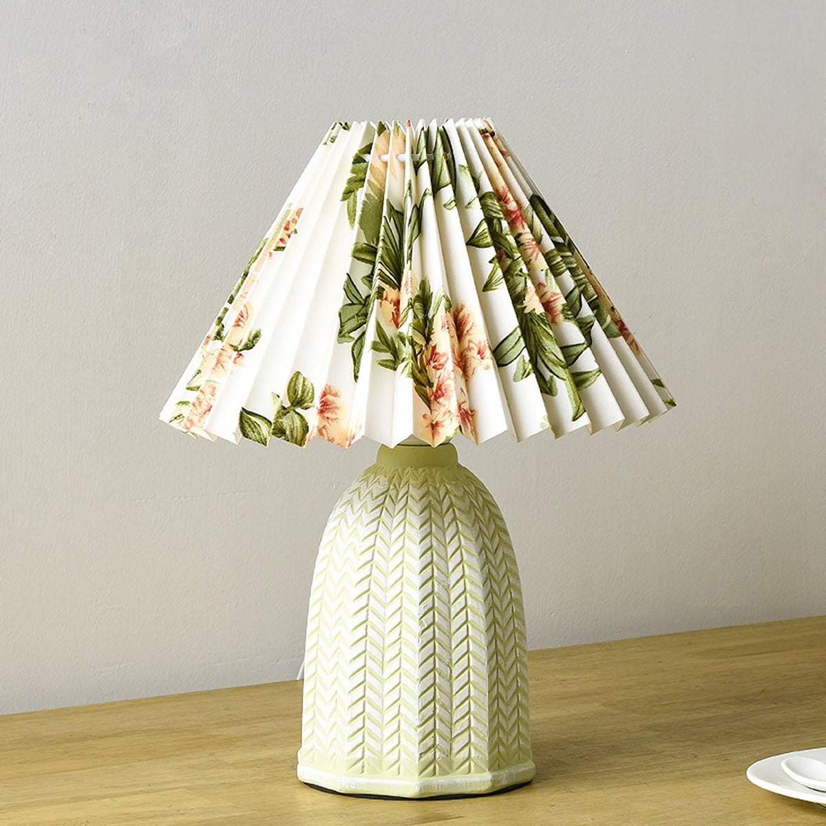 Vintage Pleated Table Lamp – detail 9