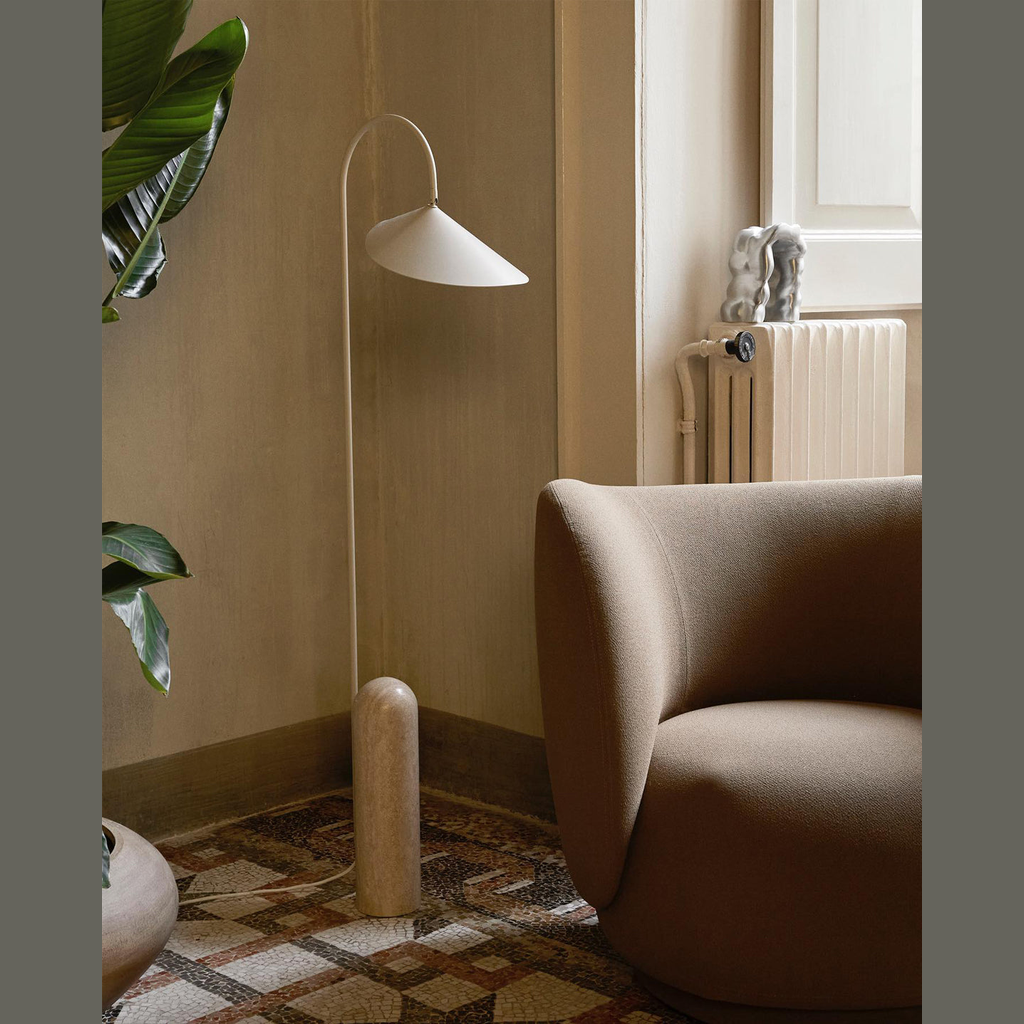 Lampada da terra minimalista Ilaleme
